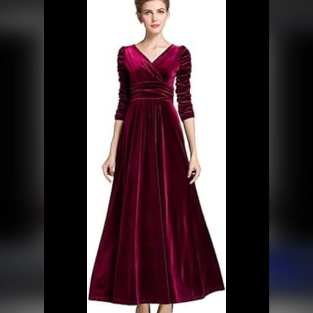 Elegant Burgundy Velvet Gown - Picture 3 of 3